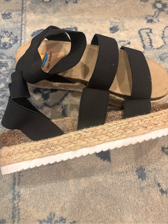 Maui Island Shoes - Women's Black Elastic-Strap Platform Sandals